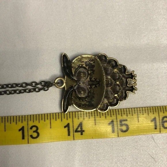 Owl Pendant on Antiqued Gold / Bronze Chain - Picture 3 of 5